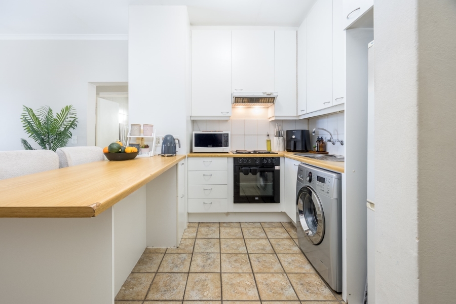 2 Bedroom Property for Sale in Loevenstein Western Cape